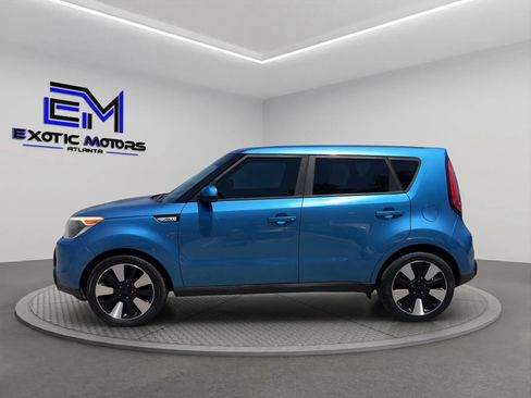 Used 2016 Kia Soul + w/ Designer's Package FWD image 2