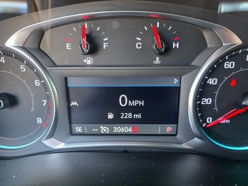 Certified 2023 Chevrolet Traverse LT FWD image 22