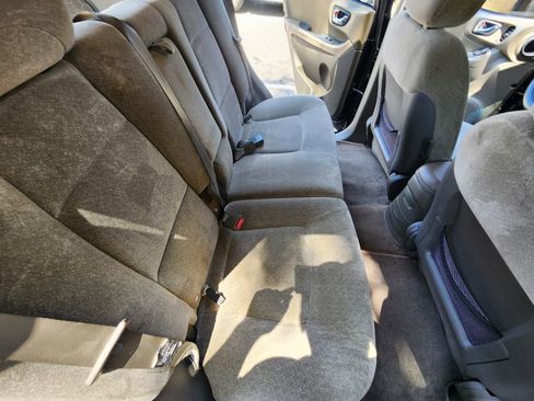 Used 2004 Hyundai Santa Fe GLS image 9