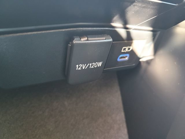 Used 2022 Toyota Corolla LE FWD image 26