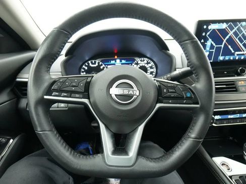 Used 2024 Nissan Altima 2.5 SL AWD/4WD image 36