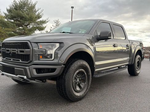 Used 2018 Ford F150 Raptor w/ Equipment Group 802A Luxury image 1