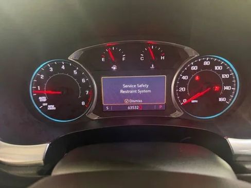 Used 2020 Chevrolet Traverse LT FWD image 17
