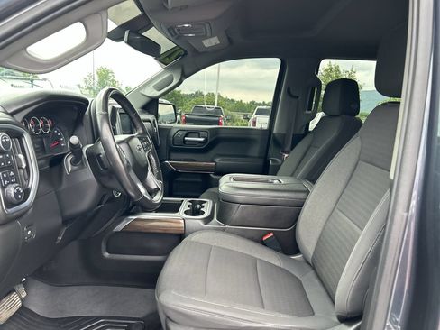 Used 2021 Chevrolet Silverado 1500 LT Trail Boss w/ LPO, Dark Essentials Package AWD/4WD image 22