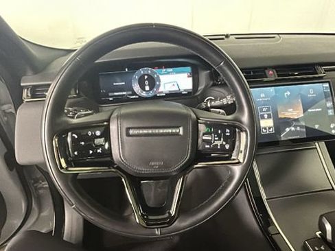 Used 2025 Land Rover Range Rover Velar Dynamic SE AWD/4WD image 15