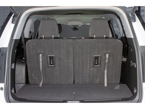 Used 2022 GMC Acadia SLE w/ Driver Convenience Package image 36