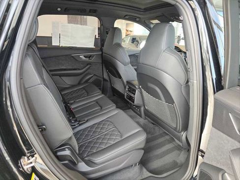 New 2026 Audi SQ7 Prestige image 11