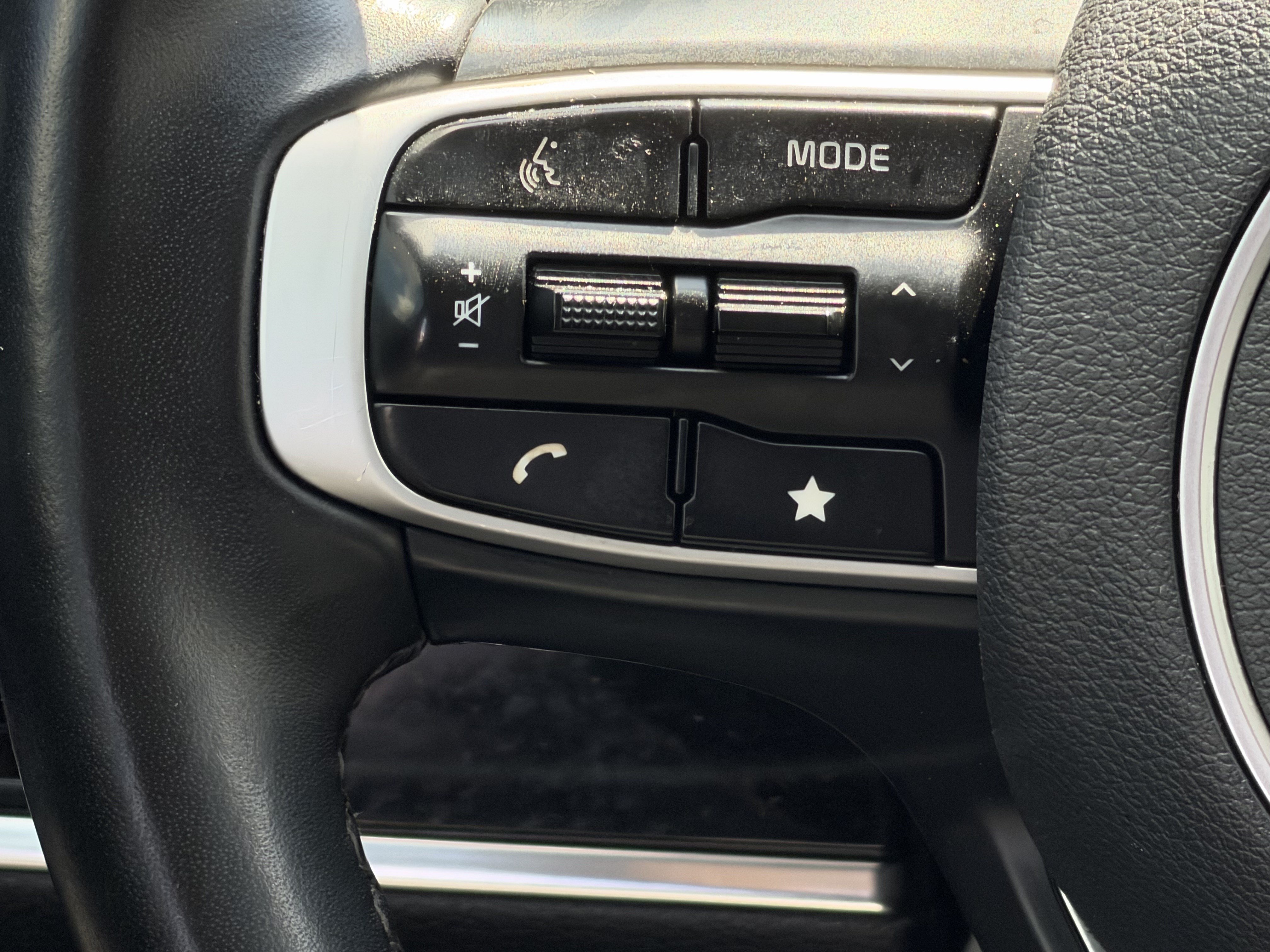 Used 2023 Kia Sportage SX FWD image 13