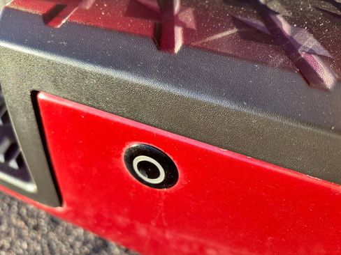 Used 2016 Nissan Titan SL image 15