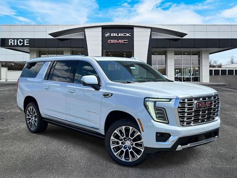 New 2026 GMC Yukon XL Denali w/ Denali Reserve Package AWD/4WD image 1