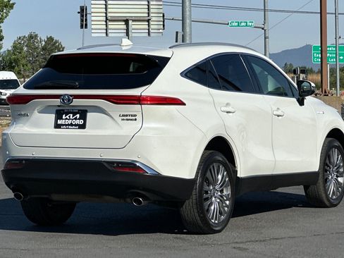 Used 2021 Toyota Venza Limited w/ Advanced Technology Package AWD/4WD image 4