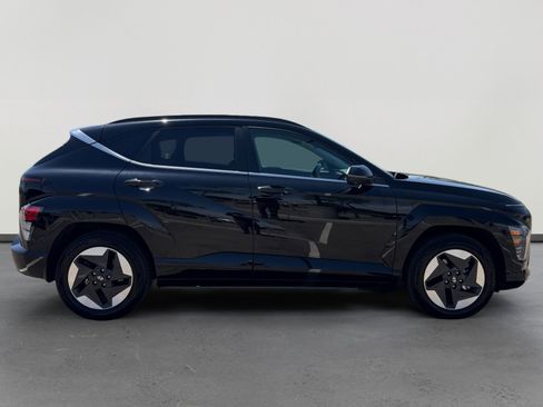 Used 2024 Hyundai Kona Limited FWD image 6