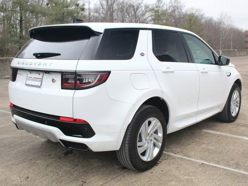 Used 2025 Land Rover Discovery Sport S image 2
