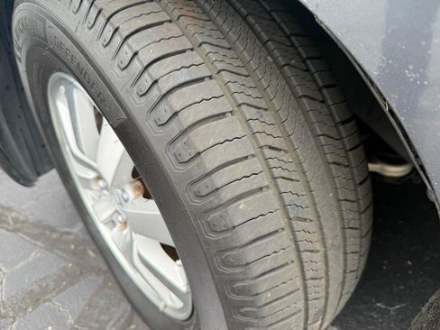 Used 2010 Honda Odyssey EX-L image 17