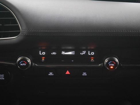 Used 2019 MAZDA MAZDA3 AWD Hatchback image 17