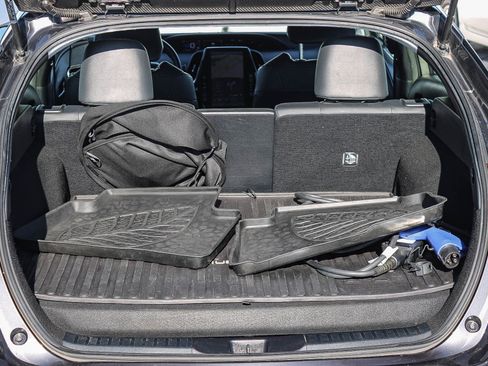 Used 2018 Toyota Prius Prime Premium image 26