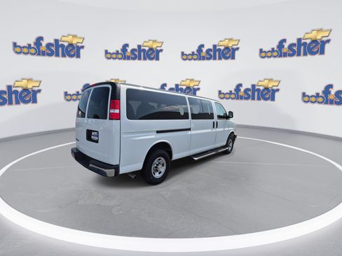 Used 2024 Chevrolet Express 3500 Extended RWD image 8