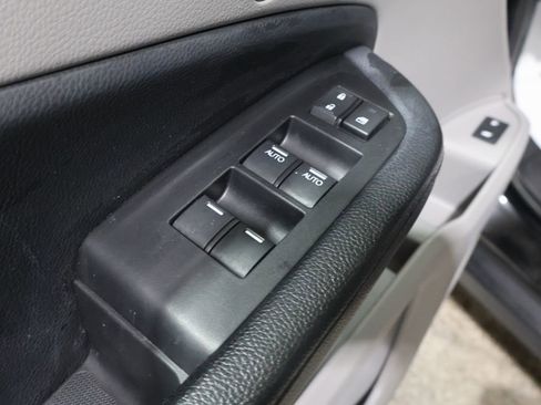 Used 2017 Honda Pilot Touring image 16