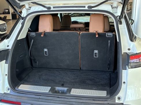 Used 2023 INFINITI QX60 Sensory w/ Vision Package image 36
