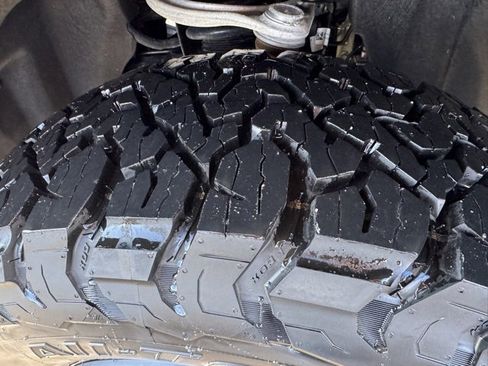 Used 2025 Ford Ranger Raptor image 13