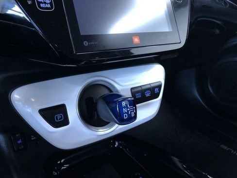 Certified 2019 Toyota Prius Prime Advanced FWD image 30