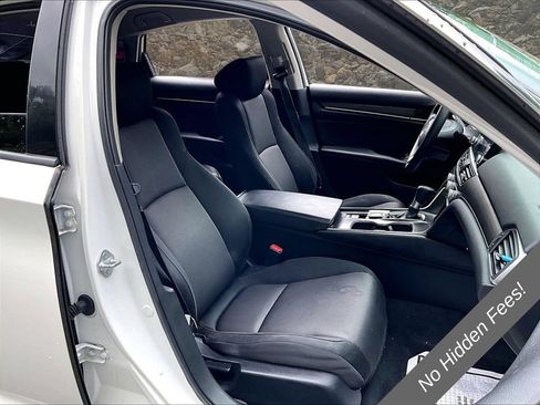 Used 2021 Honda Accord LX image 7