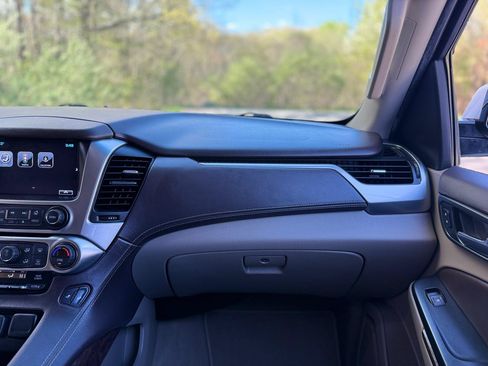 Used 2019 Chevrolet Tahoe LT AWD/4WD image 39