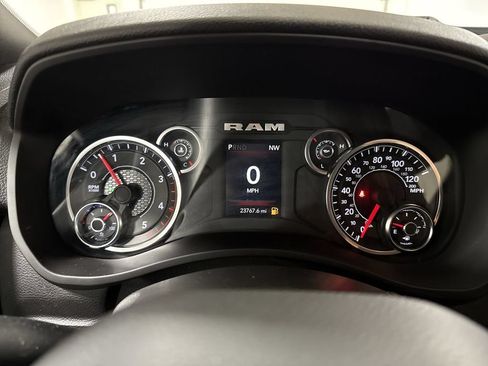 Used 2023 RAM 2500 Big Horn w/ Level 1 Equipment Group AWD/4WD image 12