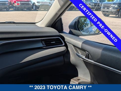 Used 2023 Toyota Camry SE FWD image 17