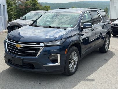 Used 2023 Chevrolet Traverse LT