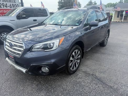 Used 2017 Subaru Outback 2.5i Limited AWD/4WD image 2