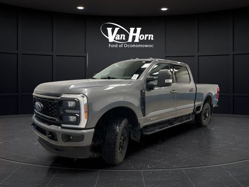 Used 2023 Ford F250 XLT w/ XLT Premium Package AWD/4WD image 3
