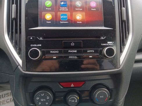 Used 2019 Subaru Crosstrek 2.0i Premium image 19