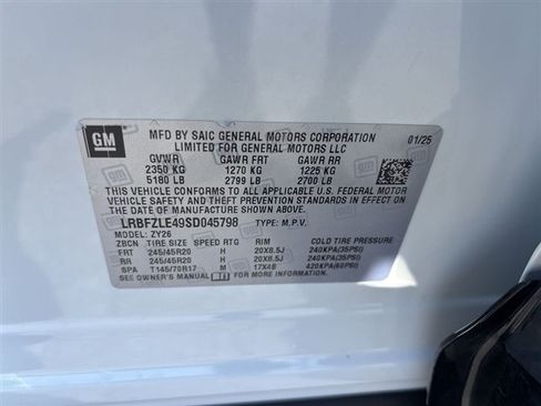 Certified 2025 Buick Envision Sport Touring AWD/4WD image 34