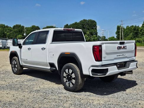 New 2026 GMC Sierra 2500 Denali w/ Denali Reserve Package AWD/4WD image 3