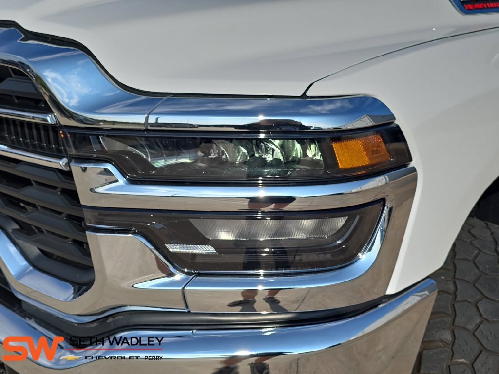 Used 2025 RAM 2500 Big Horn AWD/4WD image 29