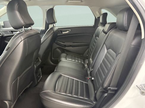 Used 2022 Ford Edge SEL AWD/4WD image 13