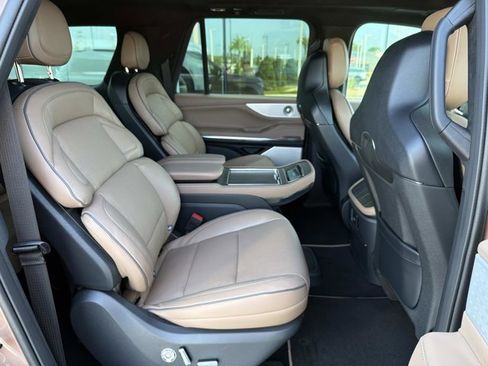 New 2026 Lincoln Navigator L Black Label AWD/4WD image 22
