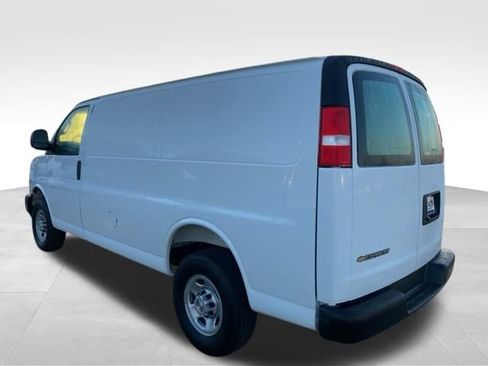 New 2026 Chevrolet Express 2500 image 5