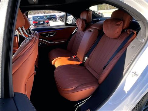 Used 2023 Mercedes-Benz S 500 S 500 image 21