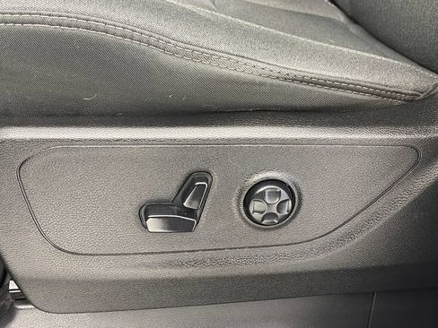 Used 2020 RAM 1500 Big Horn AWD/4WD image 27
