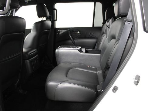 Used 2023 Nissan Armada SL w/ Midnight Edition Package image 31