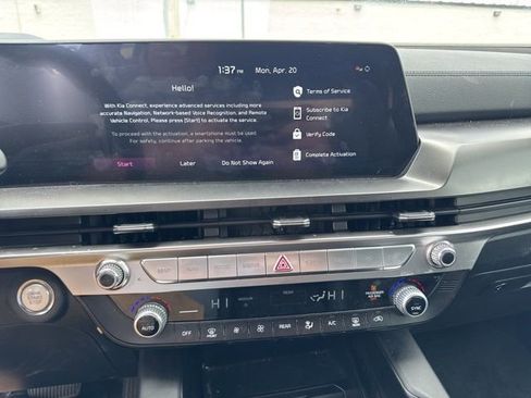 Used 2025 Kia Telluride LX image 13