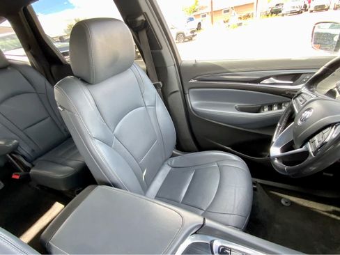 Used 2022 Buick Enclave Premium AWD/4WD image 28