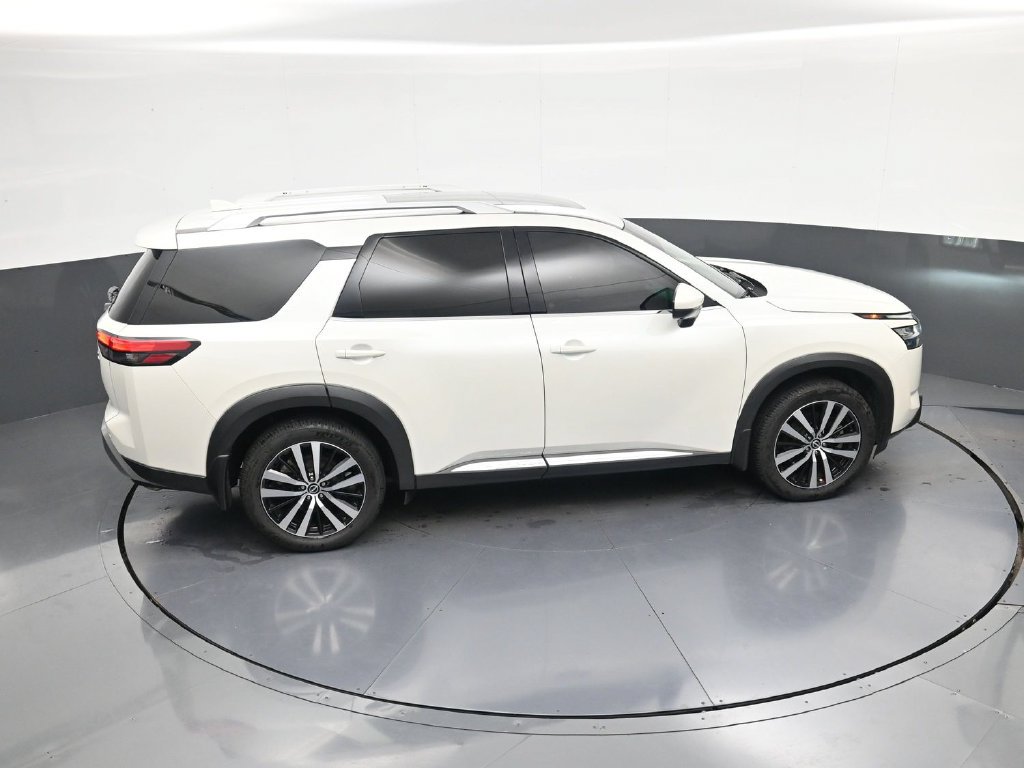 Certified 2023 Nissan Pathfinder Platinum FWD image 35