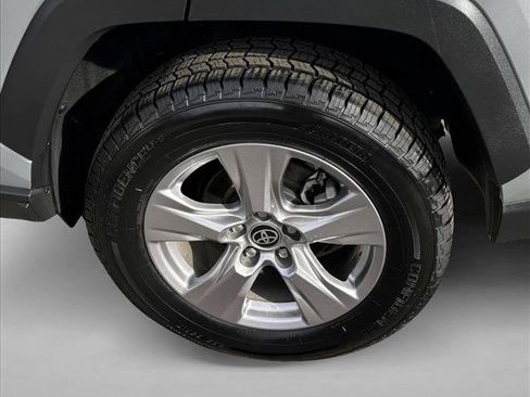 Used 2025 Toyota RAV4 XLE image 9