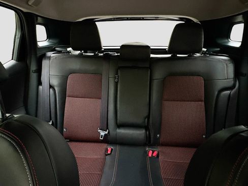 Certified 2025 Nissan Kicks SR FWD image 21