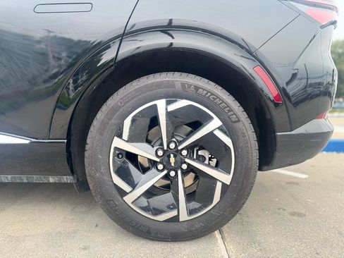 Used 2024 Chevrolet Equinox EV LT w/ LPO, Trailering Package FWD image 29