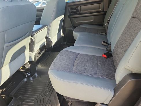 Used 2019 RAM 1500 Express w/ Wheel & Sound Group AWD/4WD image 10