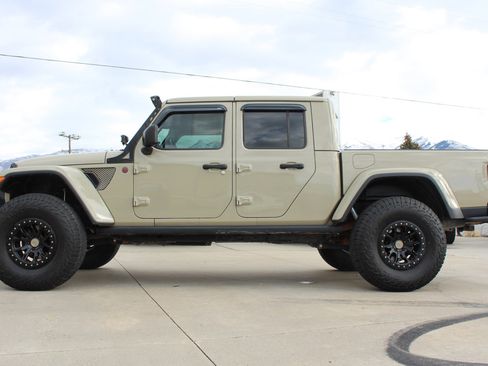 Used 2020 Jeep Gladiator Rubicon image 36